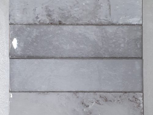 drop_greige_75x300_subway_ceramic_wall_tile_made_in_spain_variations_melbourne_tiles_elegant_kitchen_splashback_feature